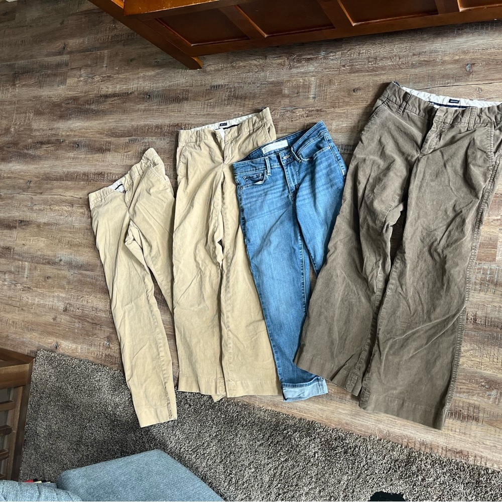 Women’s pants. Lot of 3 pairs pants and 1 pair capris. Sz 4